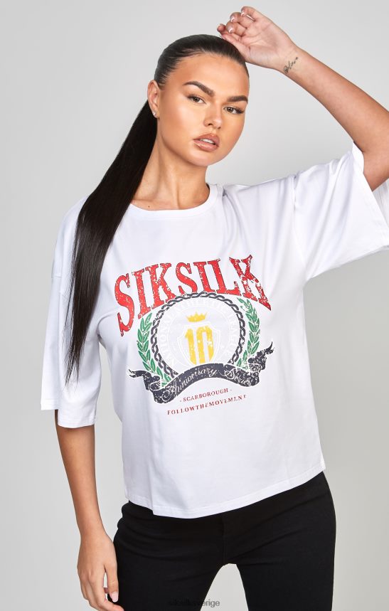kvinnor SikSilk vit varsity crop t-shirt kläder 02V42453