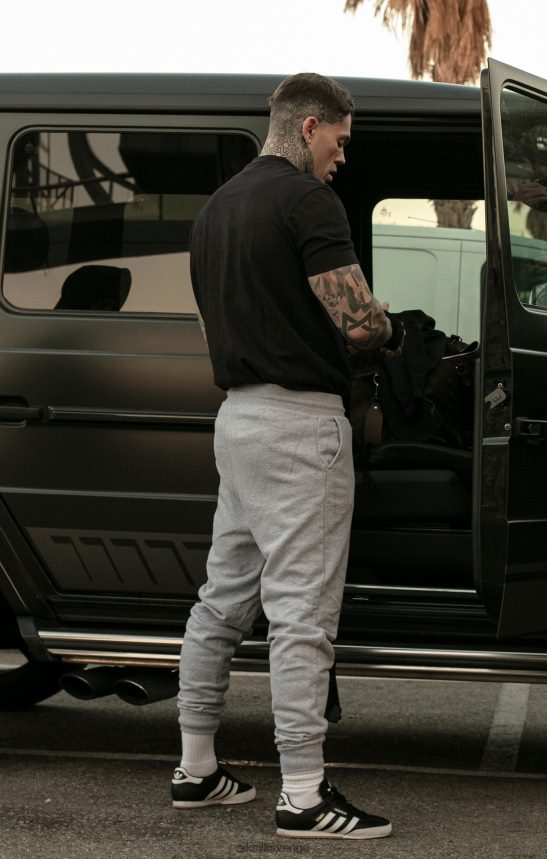 män SikSilk Academy t-shirt i begränsad upplaga kläder 02V424401